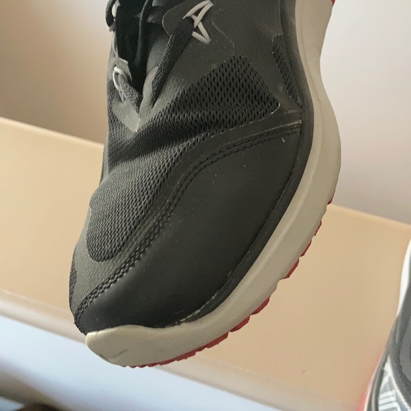Nike Air Max Sneakers - Picture 3 of 9
